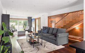 Joivy Sleek House Balcony & 2 Terraces In Porto